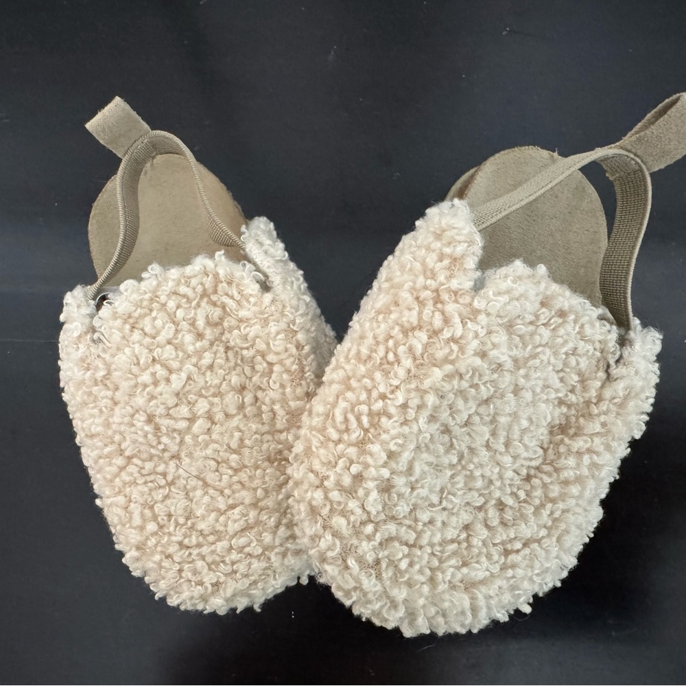 Carters Cozy Cream Baby Shoes 3-6m - Picture 3 of 5